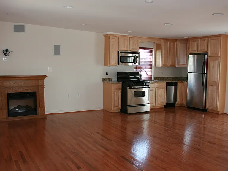 3628 Elm Ave #3 — Photo 4