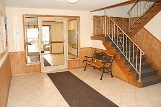 2nd image of 640 Murray Ln Unit 307