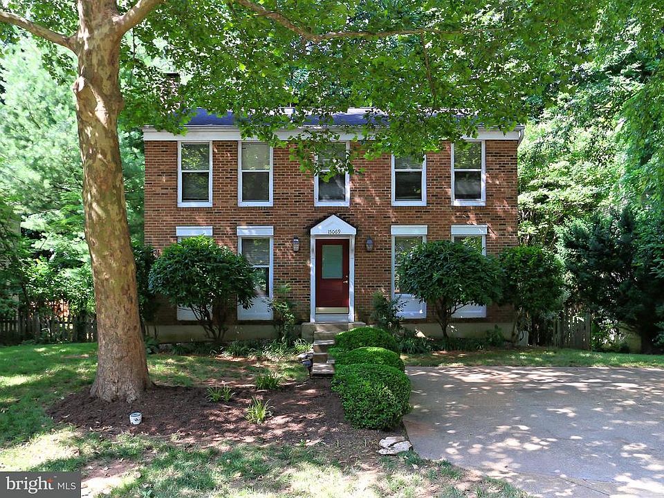 1st image of 15069 Holleyside Dr