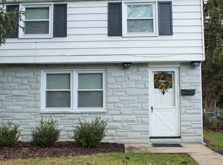 1516 Queen Ln, Lancaster, PA