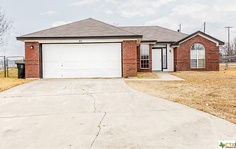 1st image of 611 Lisa Ln