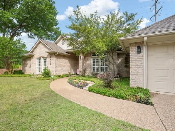 6628 Westmoor Ln, Benbrook, TX 76132