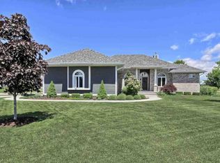 4222 Wolverine Dr, Williamsburg, MI 49690
