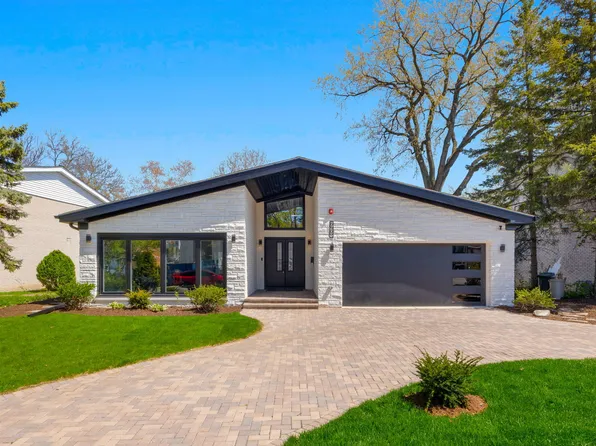 6407 N Longmeadow Ave, Lincolnwood, IL 60712