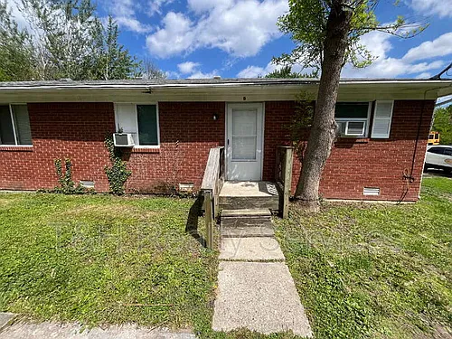 8820 E 45th St Photo 1