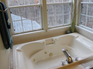 8313 Quill Point Dr, Bowie, MD 20720