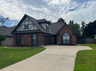 1013 Pearl Pl, Calera, AL 35040