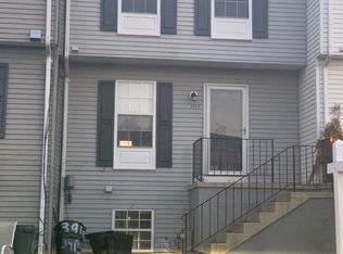 3915 Hunt Harbor Rd, Middle River, MD 21220