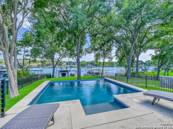 2140 Williams Lakeshore Dr, Kingsland, TX 78639