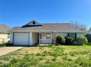 3905 Philcrest Pl, Springdale, AR 72762