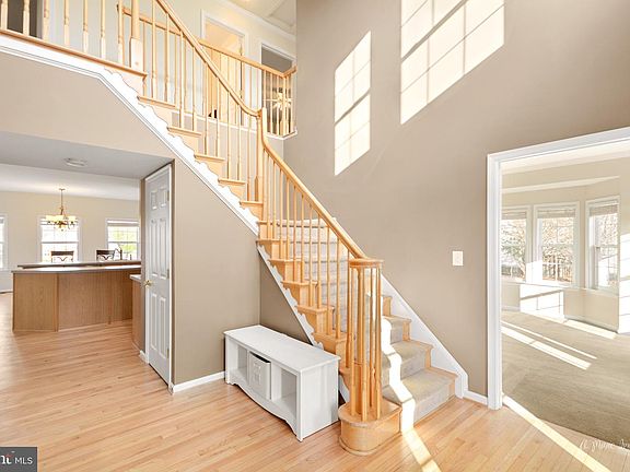 4th image of 15 Turkey Tract Pl