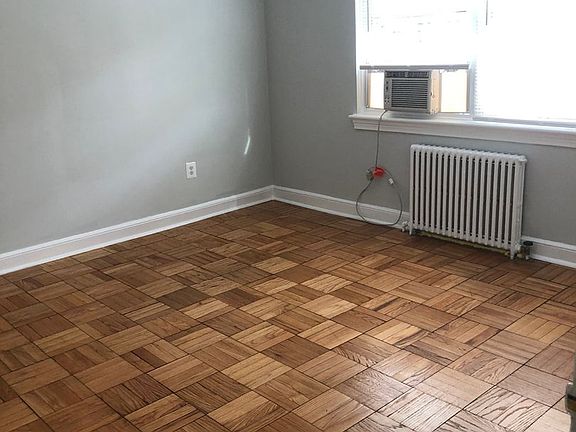 5th image of 1720-1726 N Quinn St #302