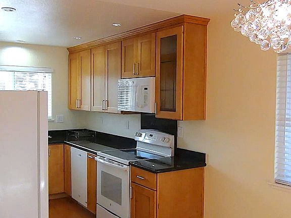 5th image of 649 Rebecca Way APT 4