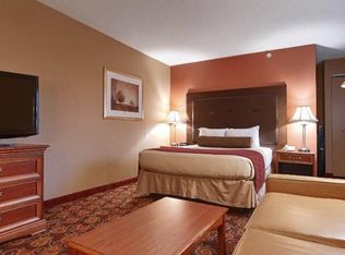 395 Old Post Rd, Sharon, MA 02067