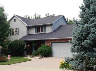 425 W Northpoint Dr, Peoria, IL 61614