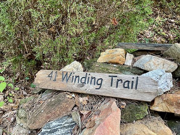 3rd image of 41 Winding Trl