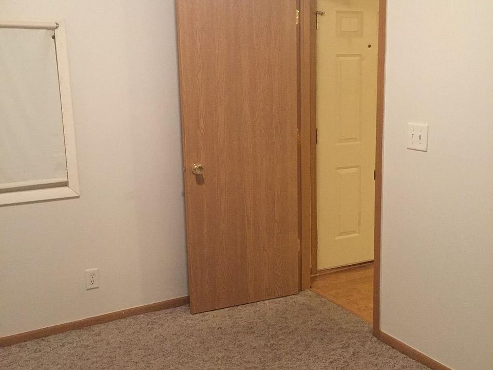 1st image of 15 Lincolnway APT B