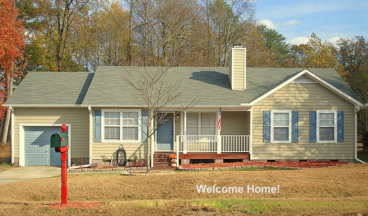 3 bed, 1200 sqft, $1,875 — Photo 1