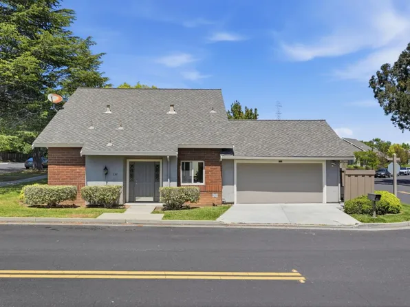 230 Escobar Ave, Los Gatos, CA 95032