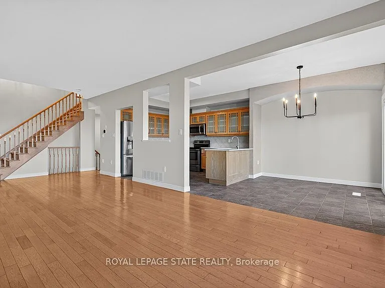 97 Sunvale Pl #4 — Photo 16