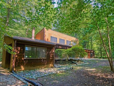 10226 Forest Lake Dr, Great Falls, VA, 22066