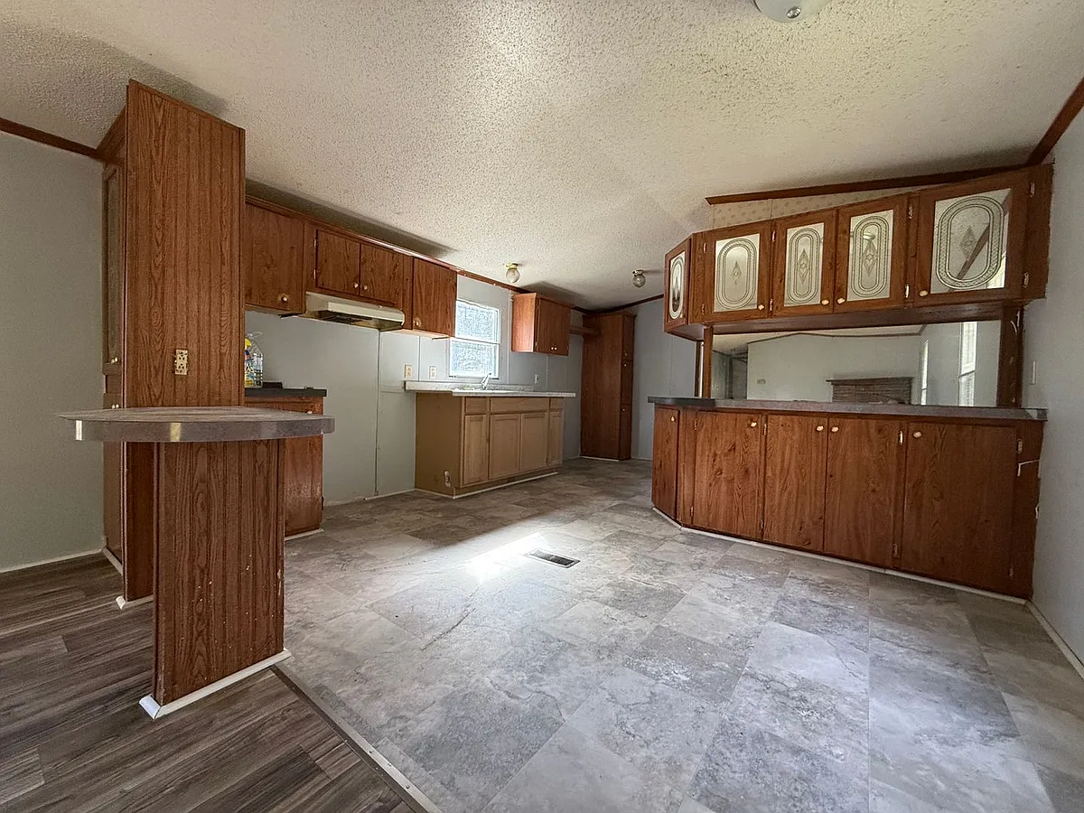 Building Photo - 75 Mineral Ct #11