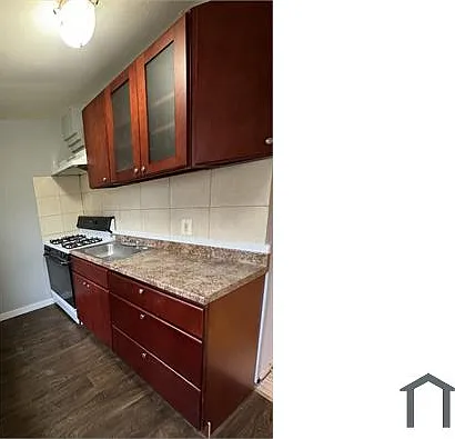 3340 N Water St — Photo 2