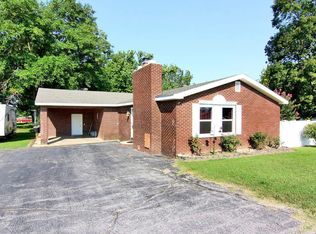 705 S Vine St, Advance, MO 63730