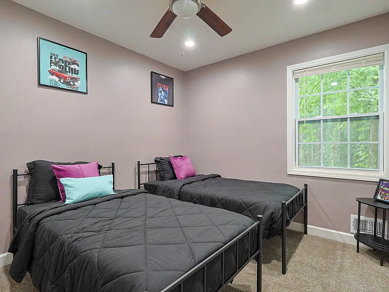 Briar Creek Ln — Photo 15