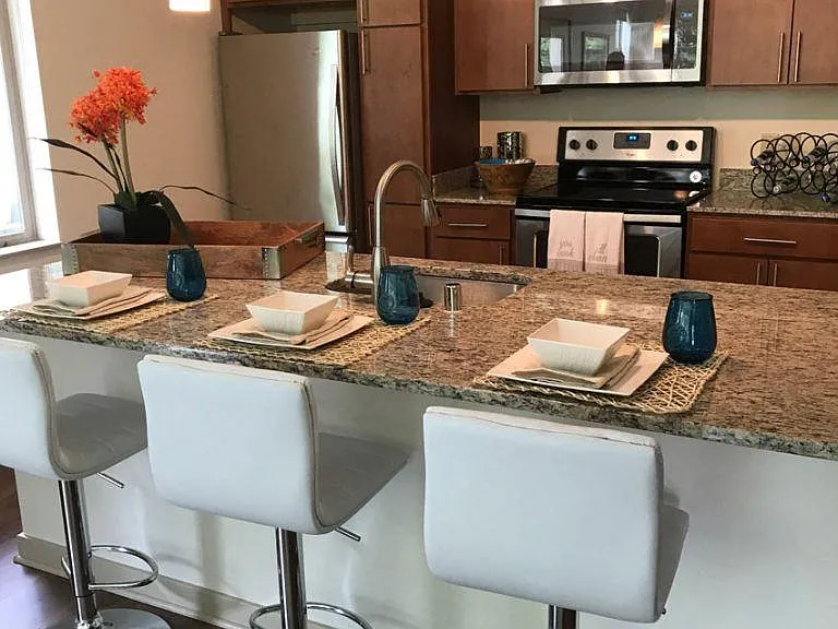 The Reef Apartments — Photo 19