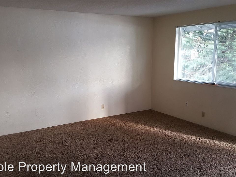 2nd image of 141 16th St APT 4