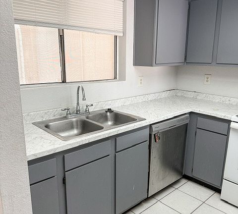5th image of 18037 N 40th St APT 1