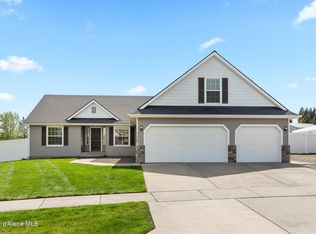 11984 N Stinson Dr, Hayden Lake, ID 83835