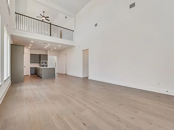 5th image of 1532 Sandhill Ln