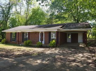 1210 Stark Rd, Starkville, MS 39759