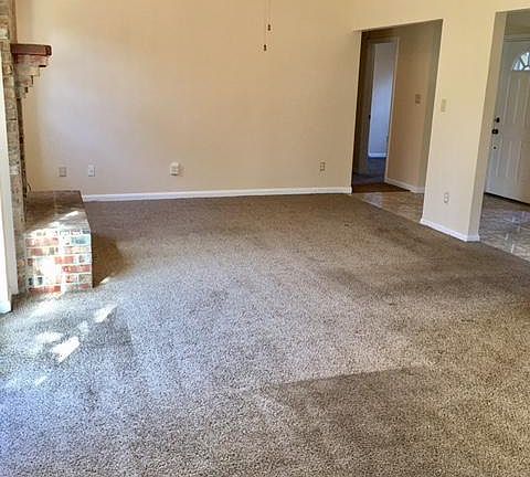 3rd image of 918 Nutmeg Ave