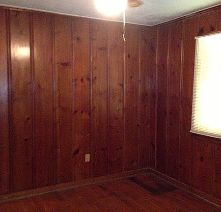 3rd image of 335 N Southland Dr