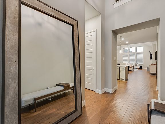 2nd image of 15867 Terenwood St