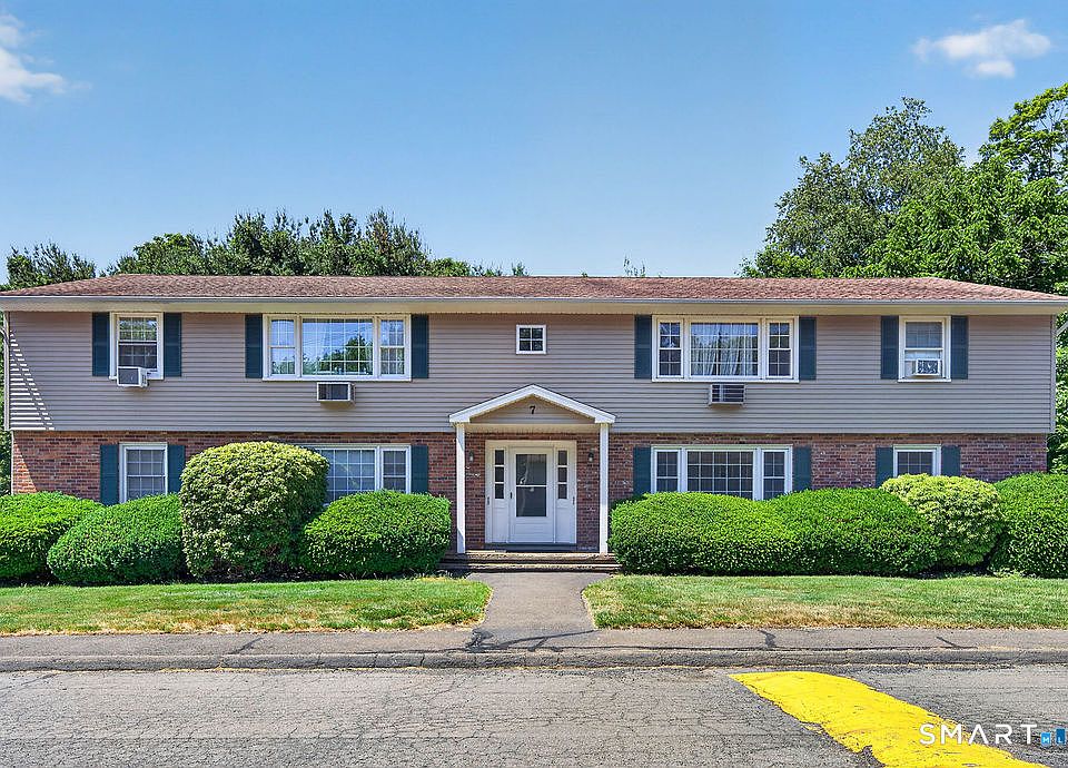 1st image of 1789 Foxon Rd APT 7D