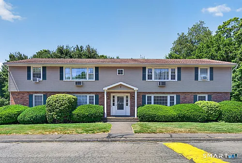 1789 Foxon Rd #7D Photo 1