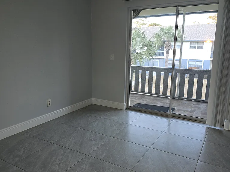 4730 Avon Ct — Photo 11