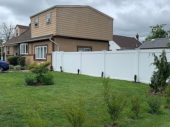 5th image of 948 Winthrop Dr