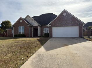 817 Cypress Dr, Ada, OK 74820