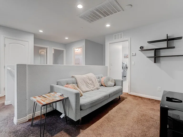 48 Jasmine Point St — Photo 26
