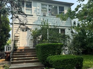 13803 82nd Dr, Jamaica, NY 11435