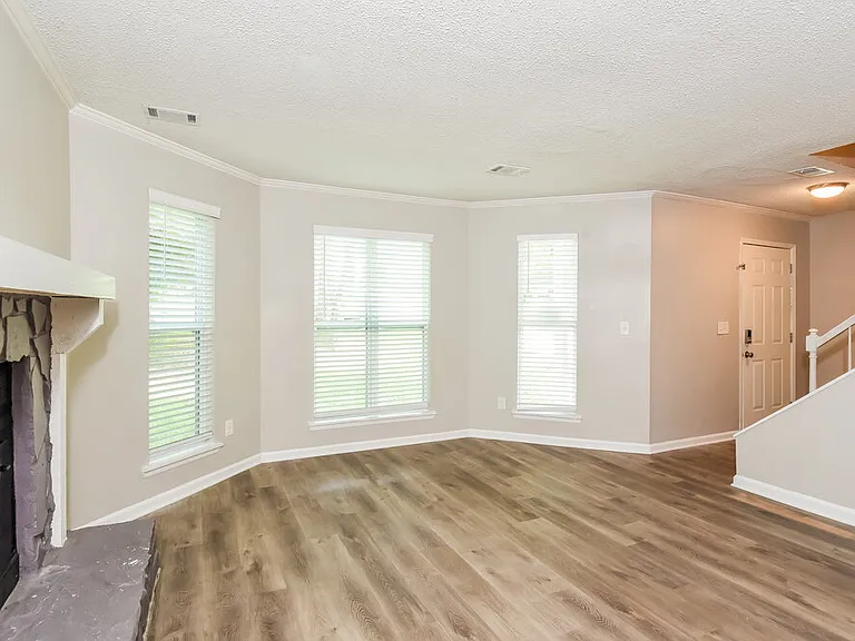 3730 Rhoanoke Ct — Photo 5