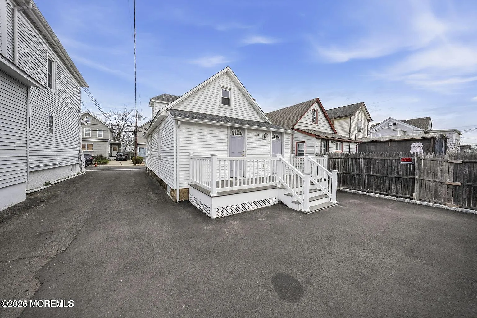 2 bed, 918 sqft, $2,400 — Photo 4