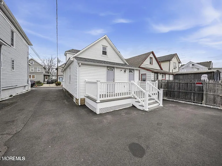 120 2nd St #FRONT HOME — Photo 4