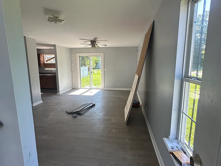 825 Humler St — Photo 1