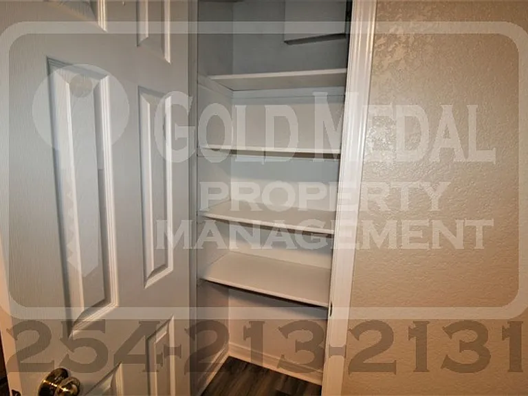 1520 Shoshoni Trl — Photo 9